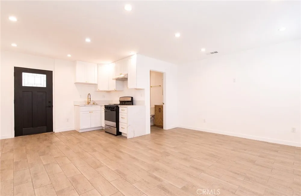 5334 Cleon Avenue North Hollywood, CA 91601