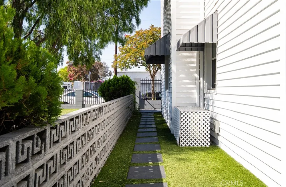 5334 Cleon Avenue North Hollywood, CA 91601