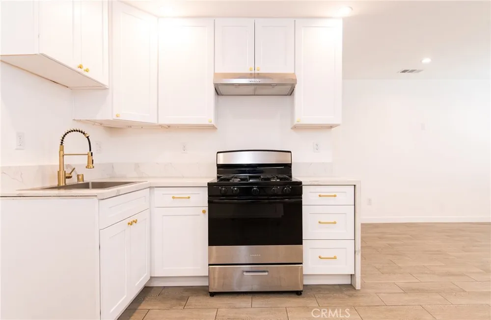 5334 Cleon Avenue North Hollywood, CA 91601