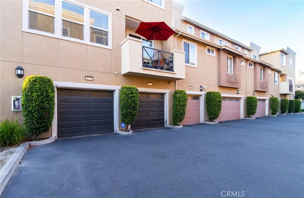 500 Willowbrook Avenue #F1 Compton, CA 90220