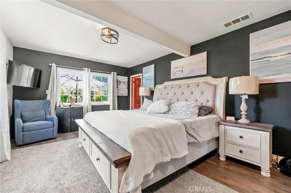 2526 E 220th Carson, CA 90810