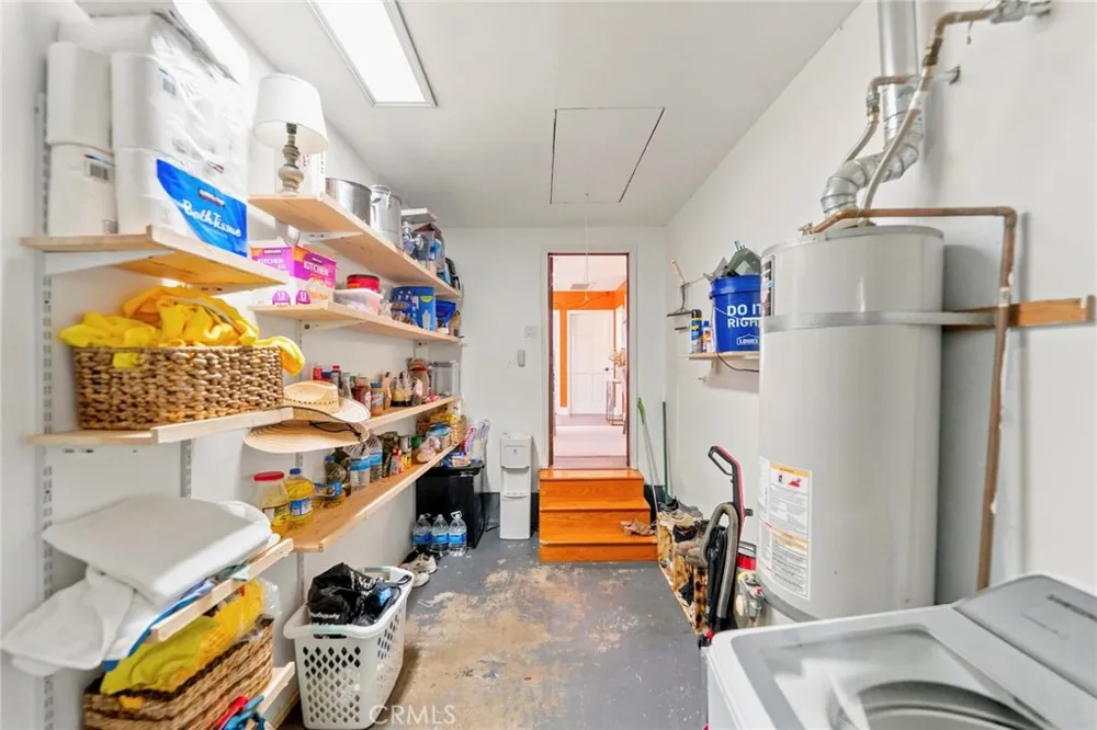 2526 E 220th Carson, CA 90810