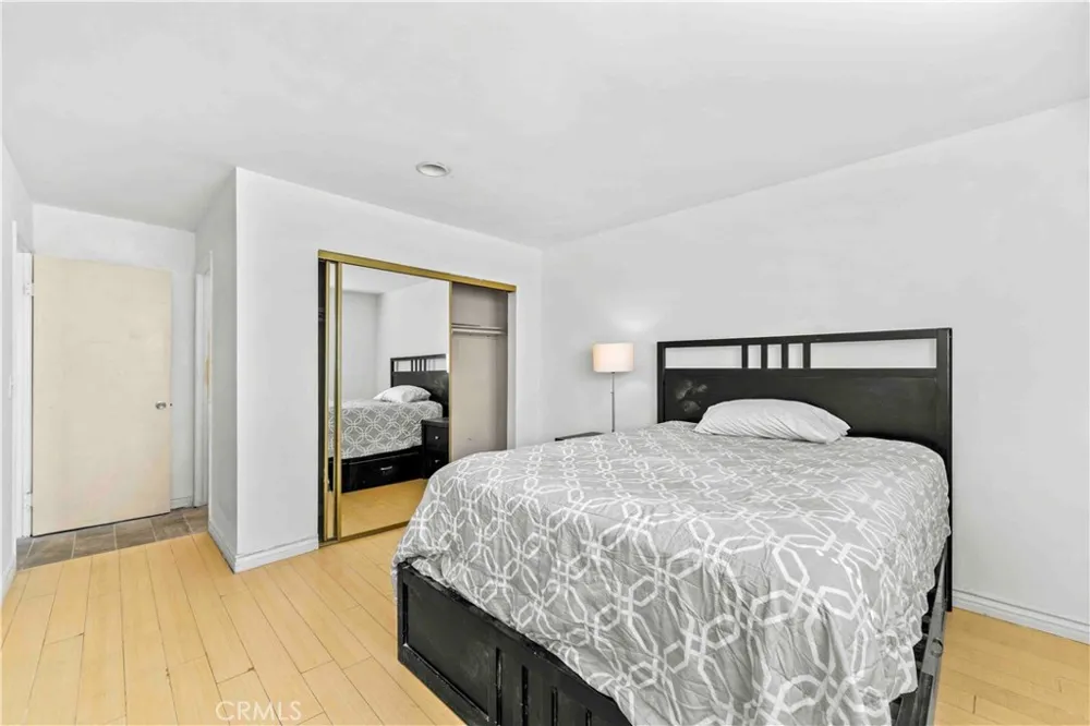 15351 Orange Ave #8 Paramount, CA 90723