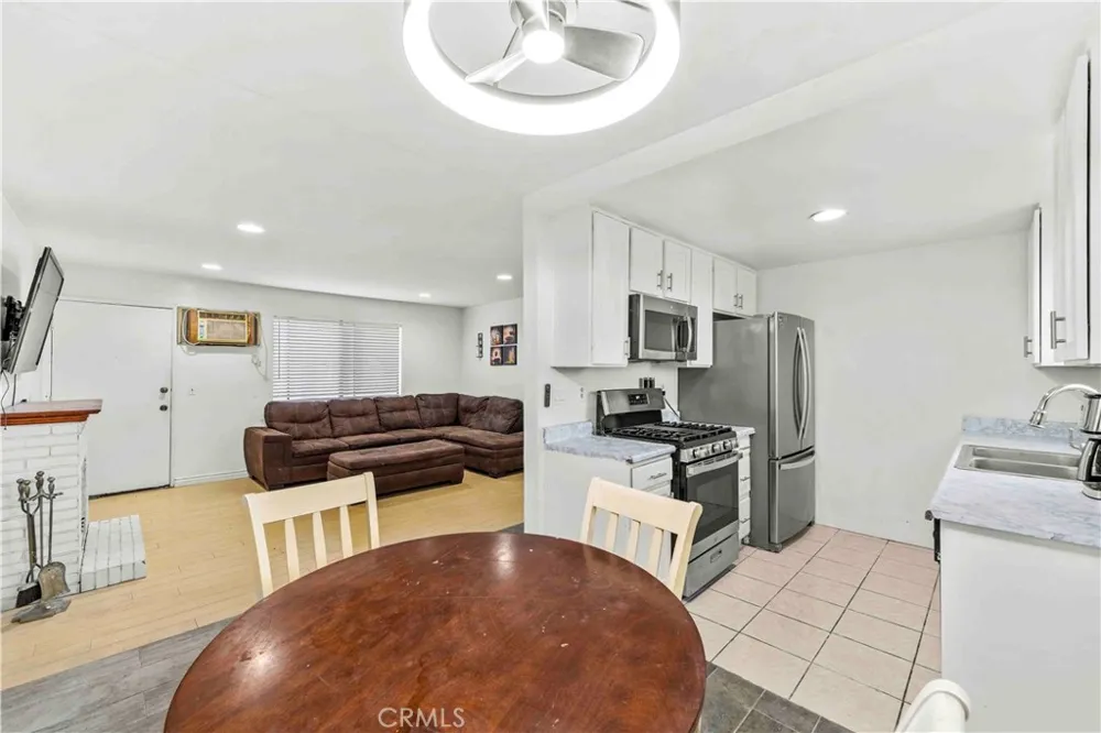 15351 Orange Ave #8 Paramount, CA 90723