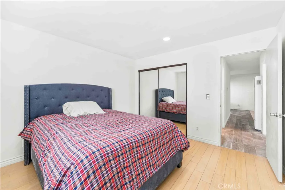 15351 Orange Ave #8 Paramount, CA 90723