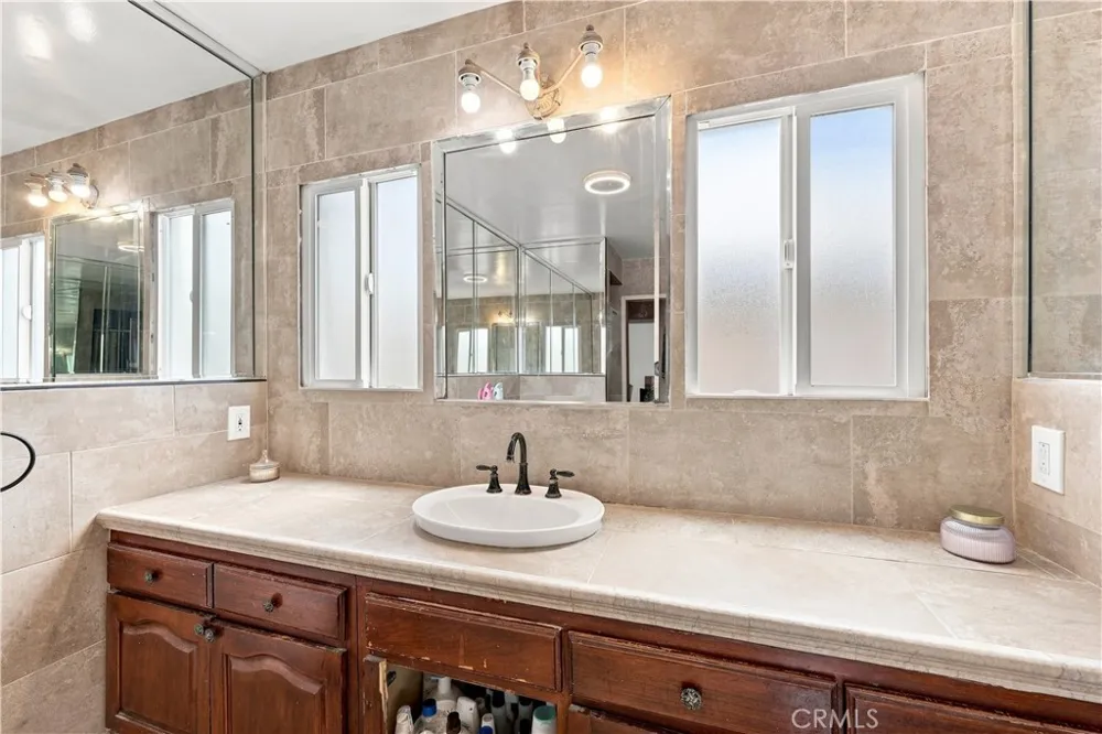 4150 Abbott Road Lynwood, CA 90626
