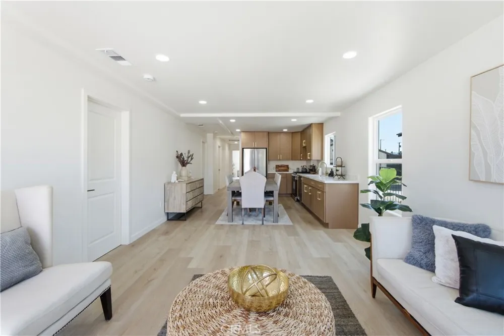 1558 W 214th Street Torrance, CA 90501