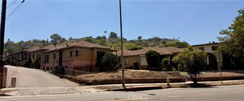 2472 Eastern