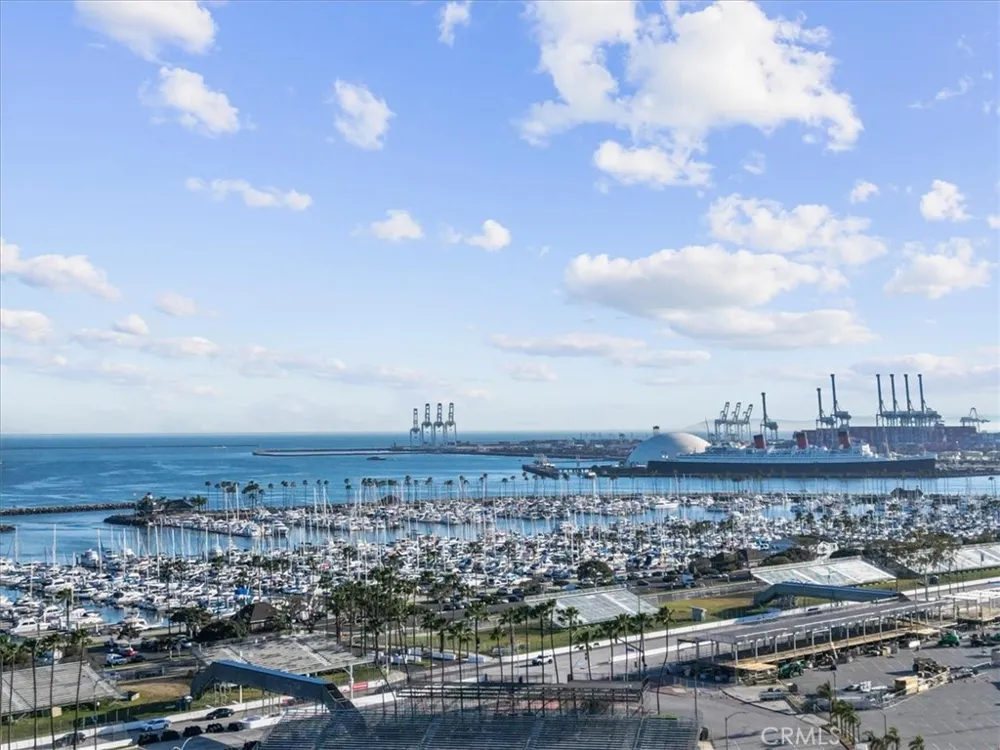 100 Atlantic #1115 Long Beach, CA 90802