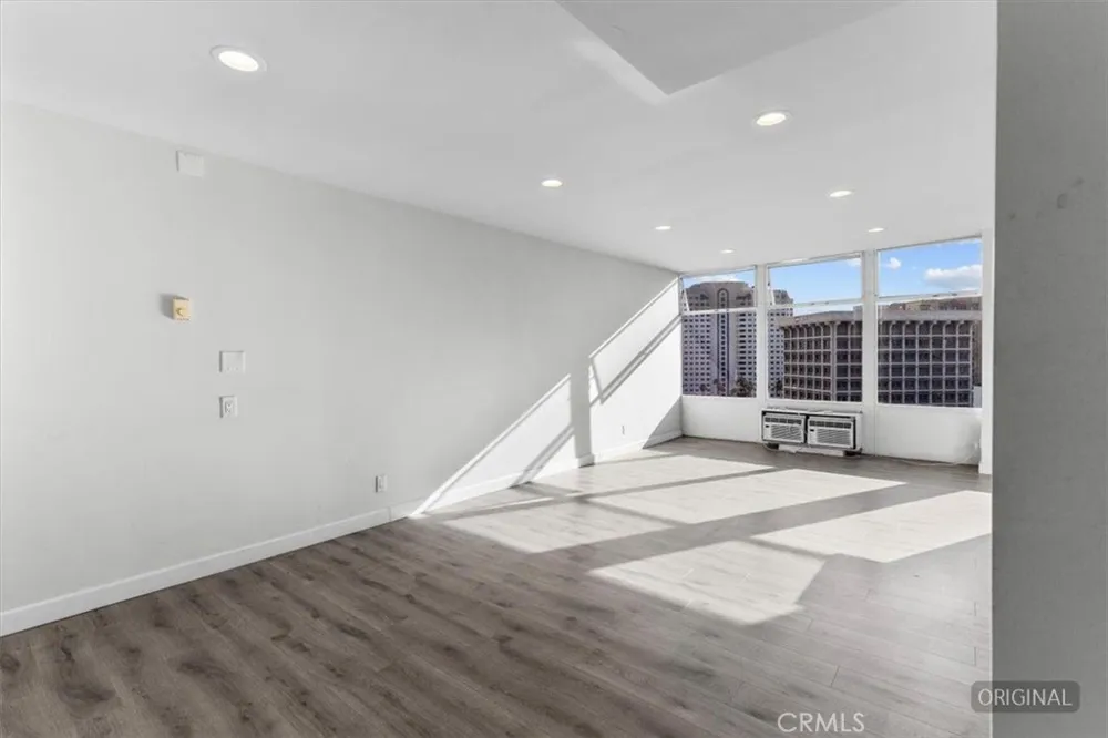 100 Atlantic #1115 Long Beach, CA 90802