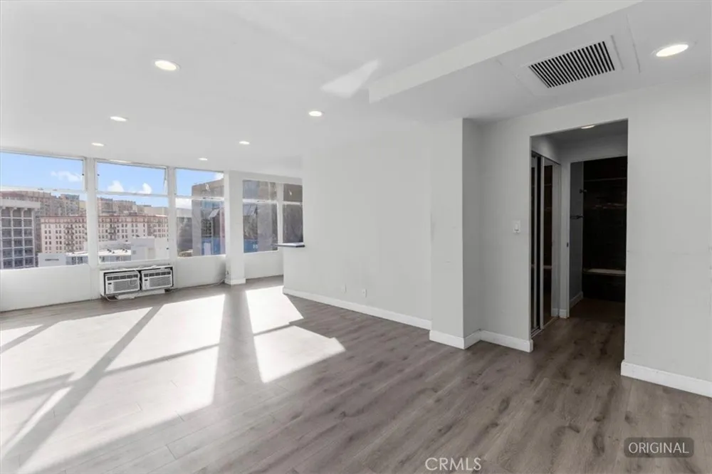 100 Atlantic #1115 Long Beach, CA 90802