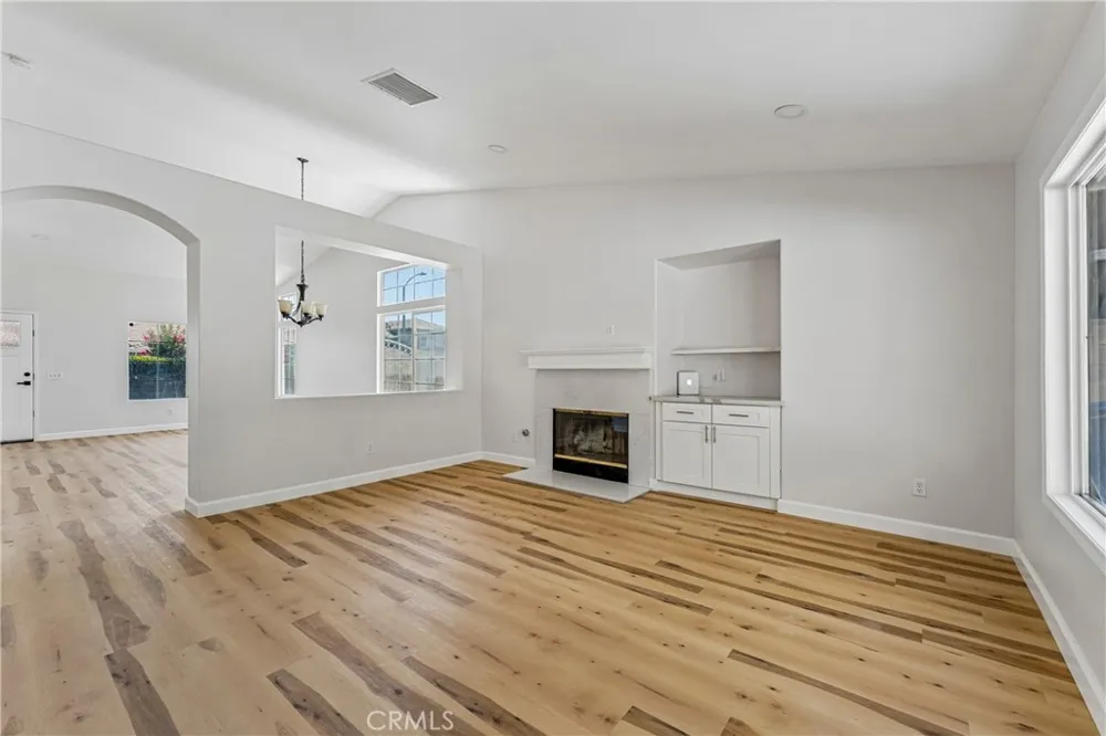 1233 CANTARA ST Colton, CA 92324