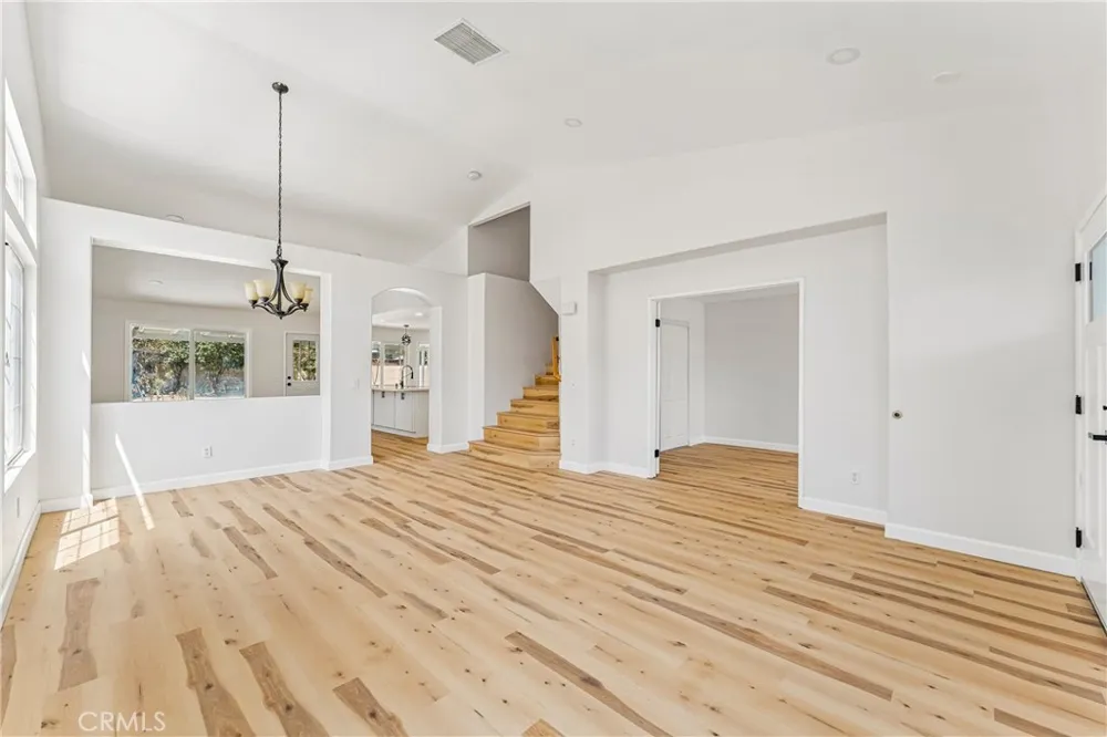 1233 CANTARA ST Colton, CA 92324