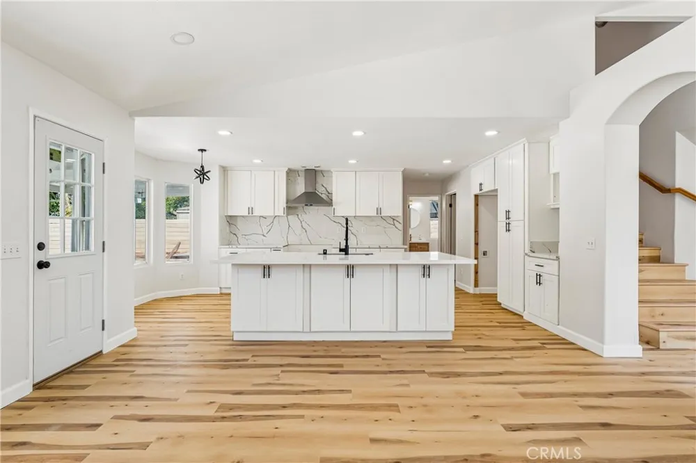 1233 CANTARA ST Colton, CA 92324