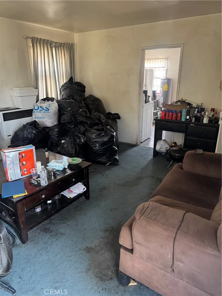 2100 Wilmington Compton, CA 90222