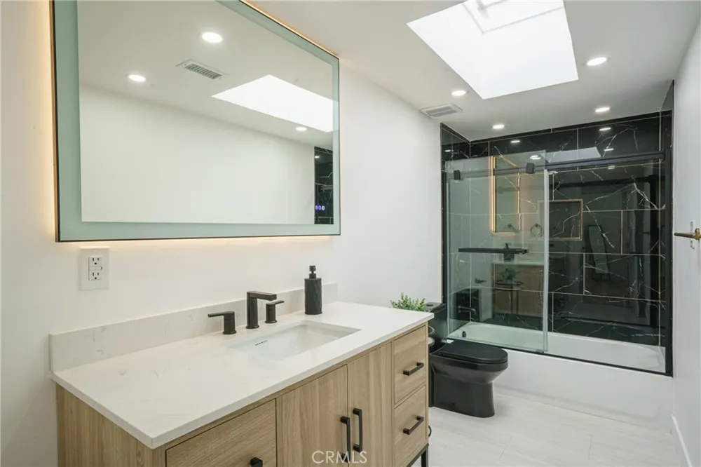 18548 San Gabriel Avenue Cerritos, CA 90703