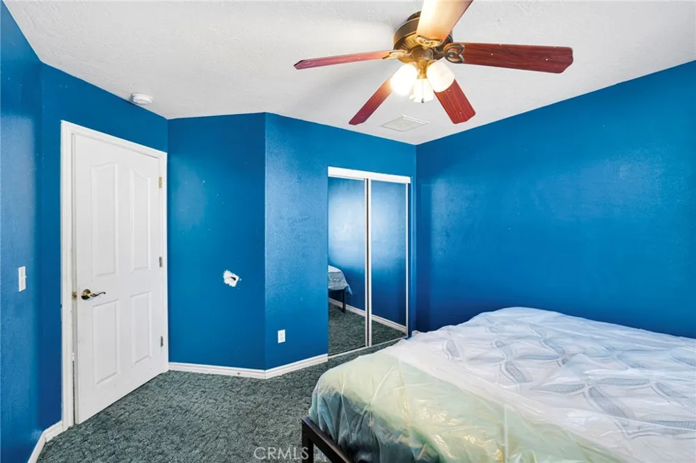 10439 Mesa Oak Hills, CA 92344