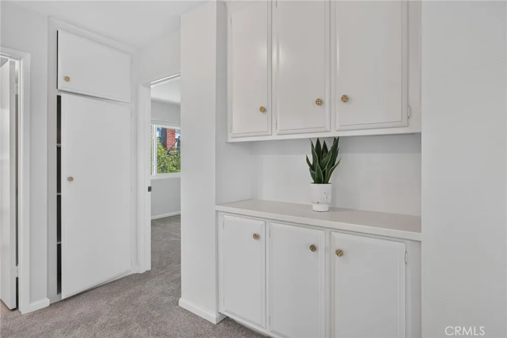 5 Tiger Irvine, CA 92604