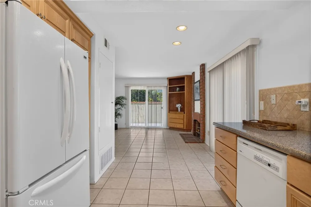 5 Tiger Irvine, CA 92604