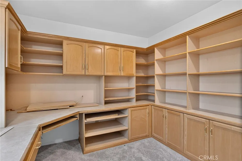 5 Tiger Irvine, CA 92604