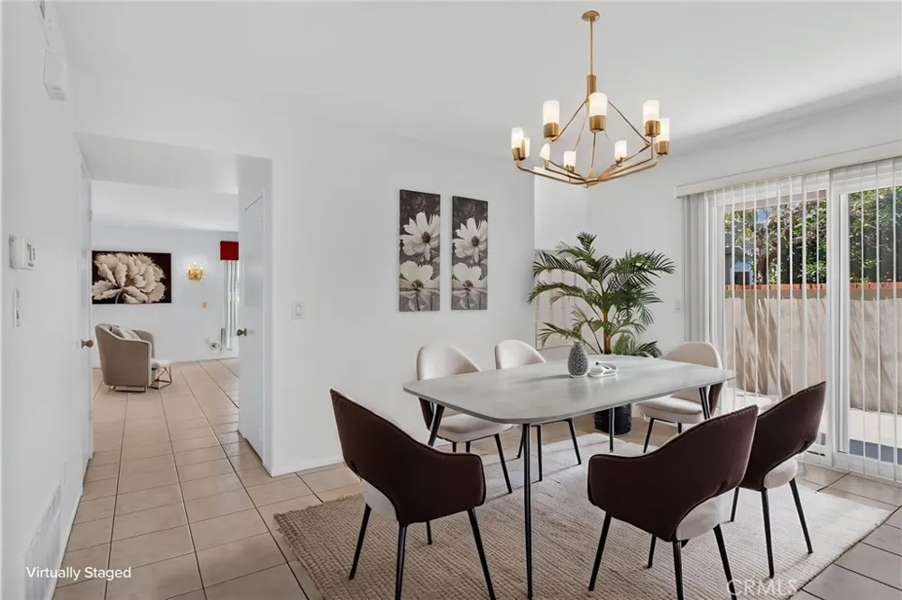 5 Tiger Irvine, CA 92604