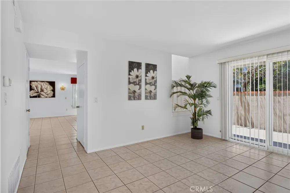 5 Tiger Irvine, CA 92604