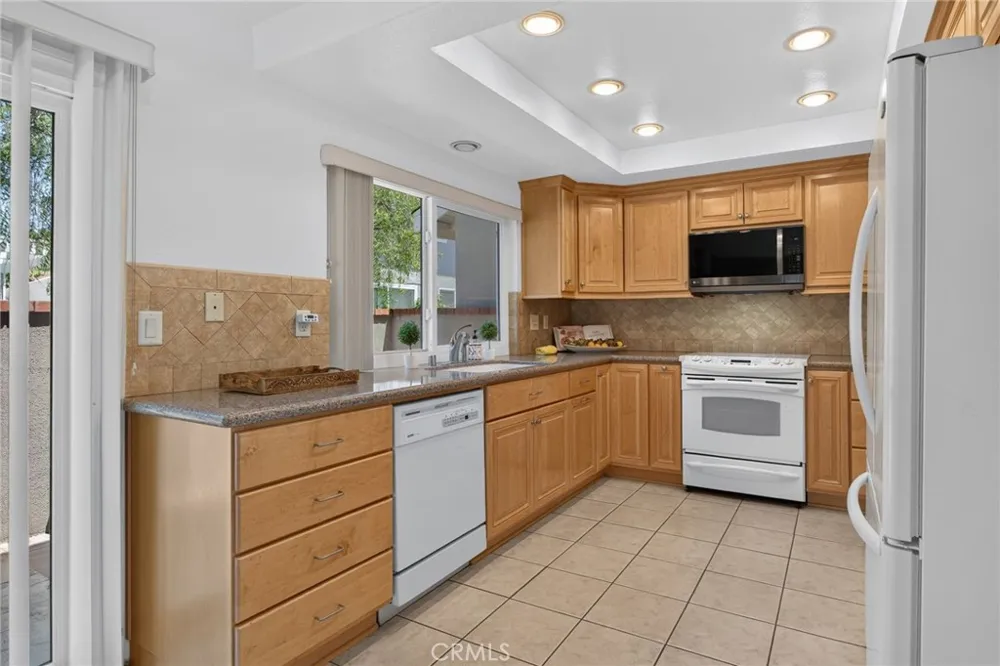 5 Tiger Irvine, CA 92604