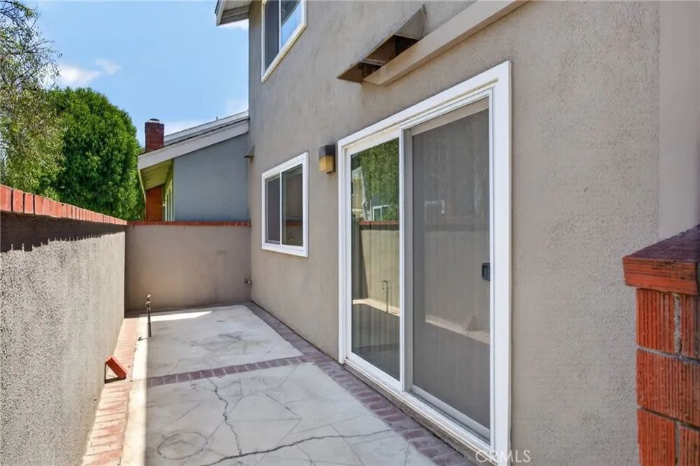 5 Tiger Irvine, CA 92604