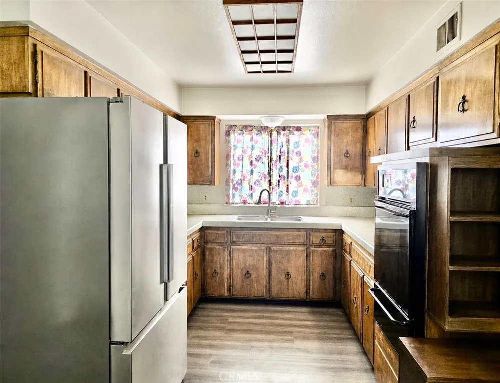 1445 Fordham Avenue Clovis, CA 93611
