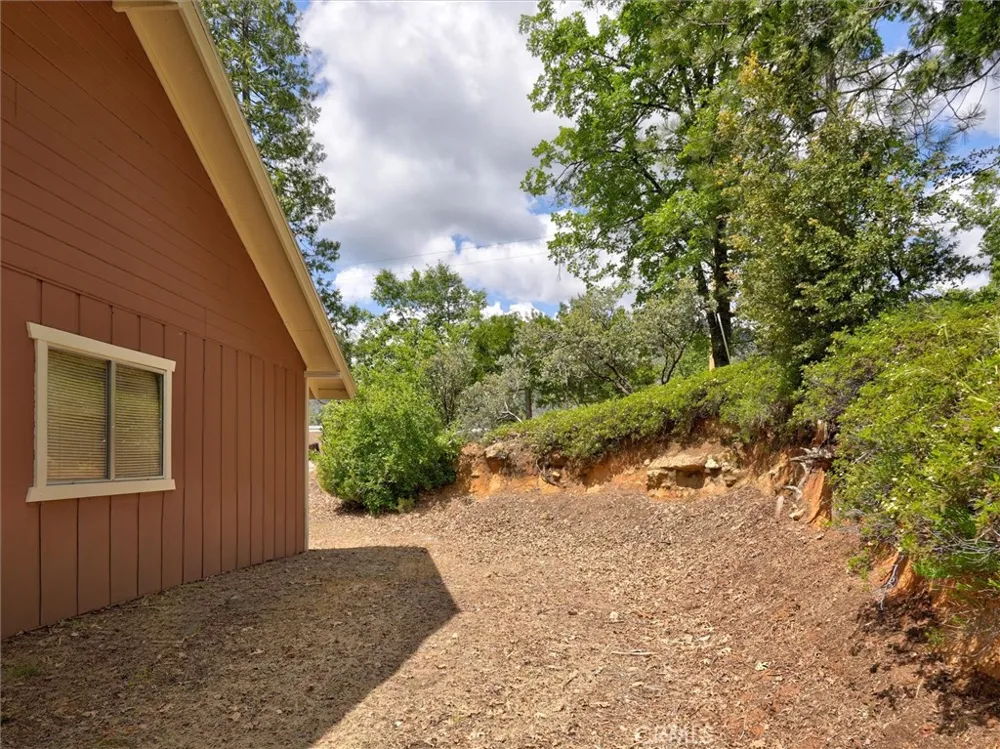 60036 Cascadel Dr S North Fork, CA 93643