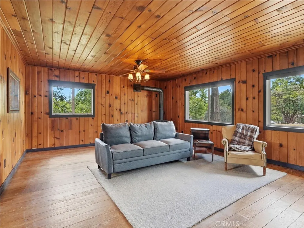 60036 Cascadel Dr S North Fork, CA 93643