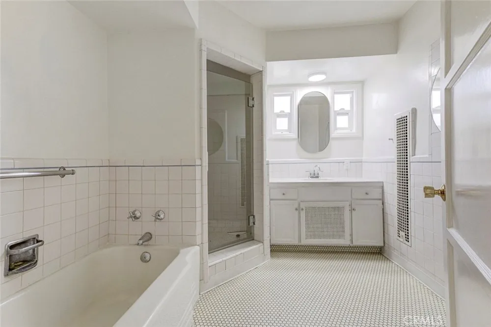 14546 Martha Sherman Oaks, CA 91411