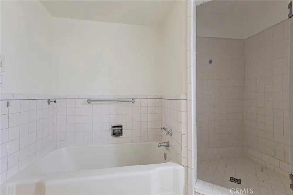 14546 Martha Sherman Oaks, CA 91411