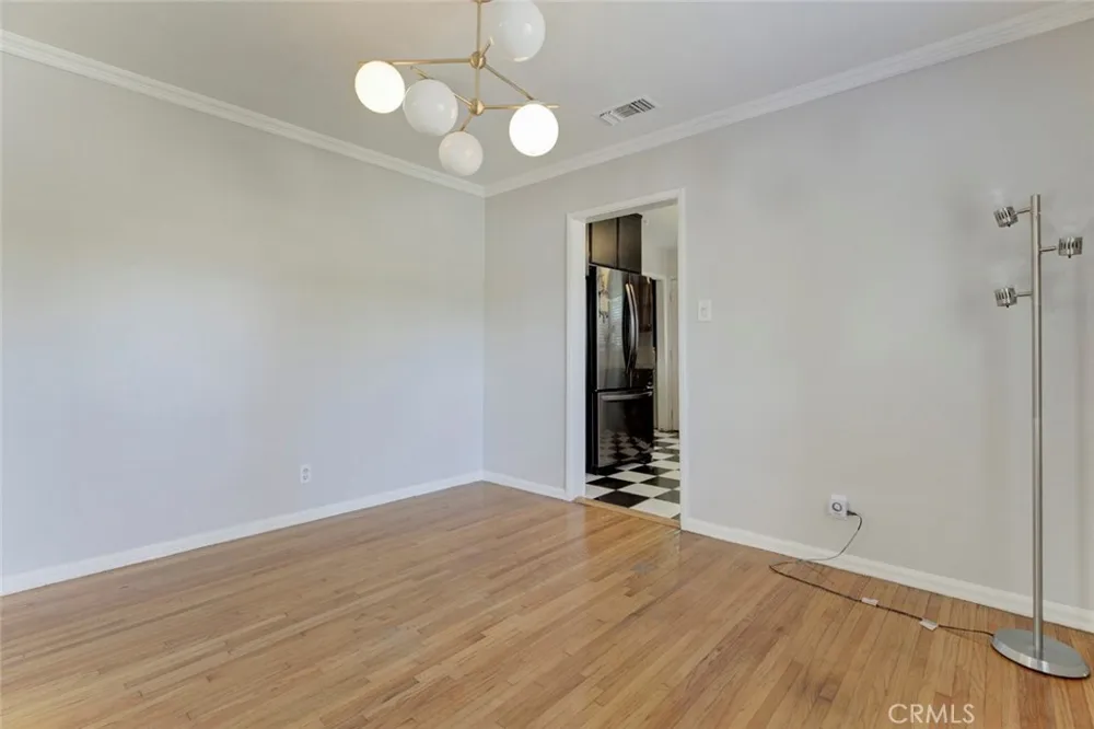 14546 Martha Sherman Oaks, CA 91411