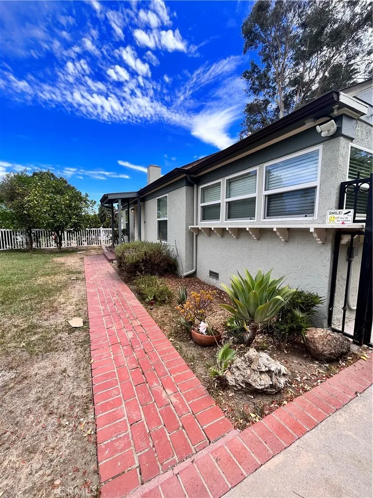 14546 Martha Sherman Oaks, CA 91411
