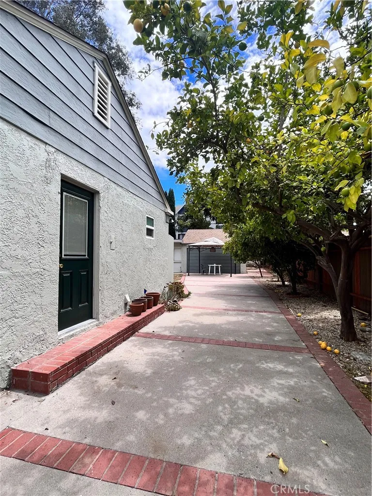 14546 Martha Sherman Oaks, CA 91411