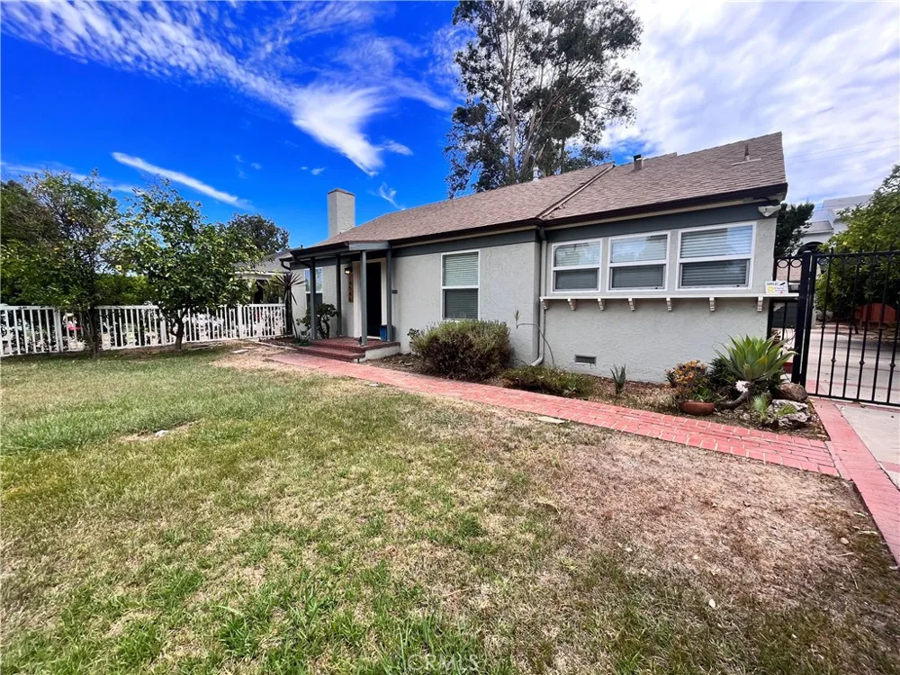 14546 Martha Sherman Oaks, CA 91411
