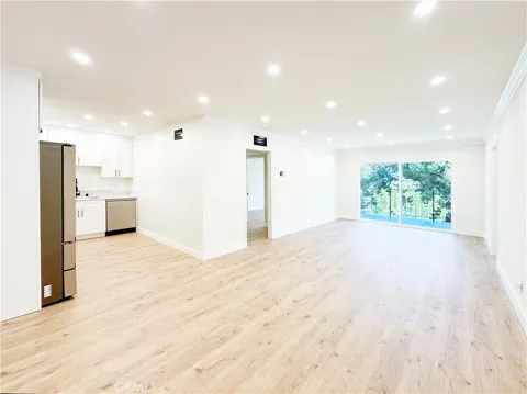 500 Jackson Place #306