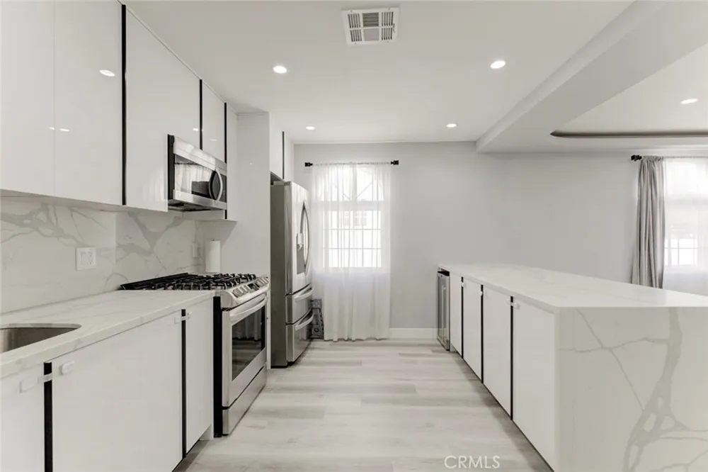7565 Mcgroarty Street Tujunga, CA 91042