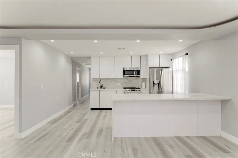 7565 Mcgroarty Street Tujunga, CA 91042