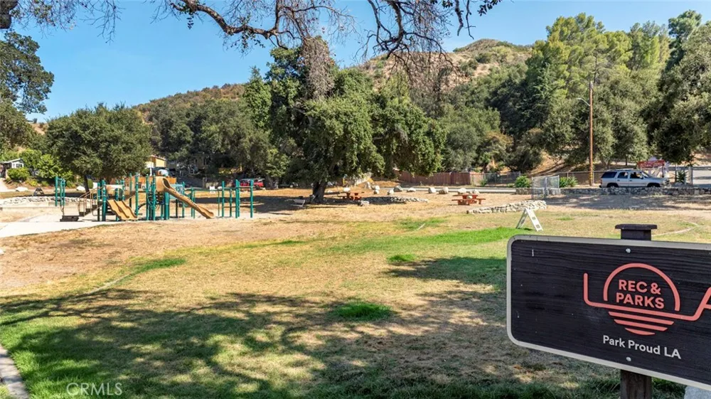 7565 Mcgroarty Street Tujunga, CA 91042