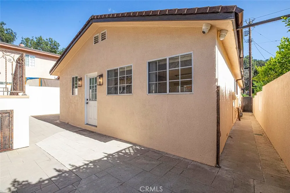 7565 Mcgroarty Street Tujunga, CA 91042