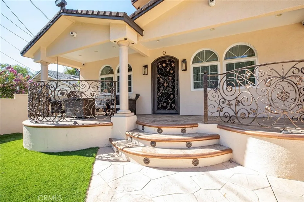 7565 Mcgroarty Street Tujunga, CA 91042