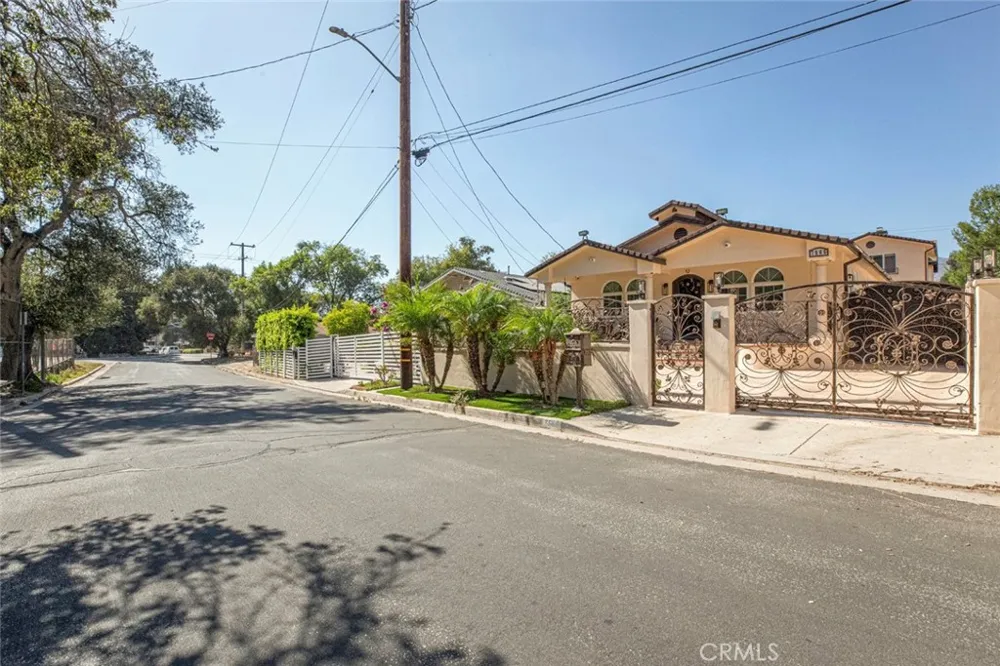 7565 Mcgroarty Street Tujunga, CA 91042