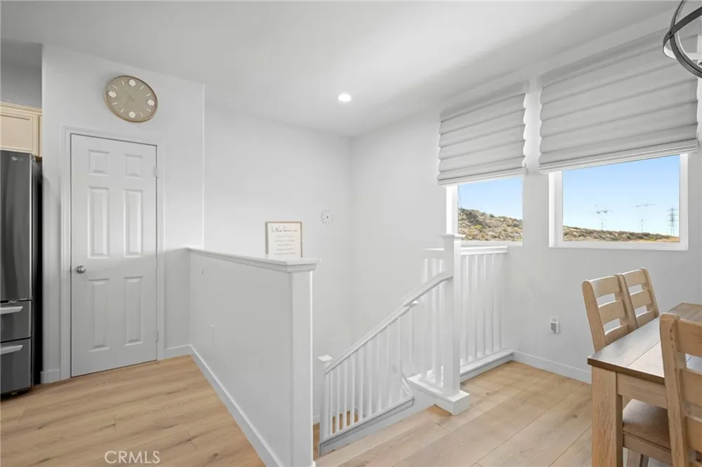 16739 Nicklaus Drive #25 Sylmar, CA 91342