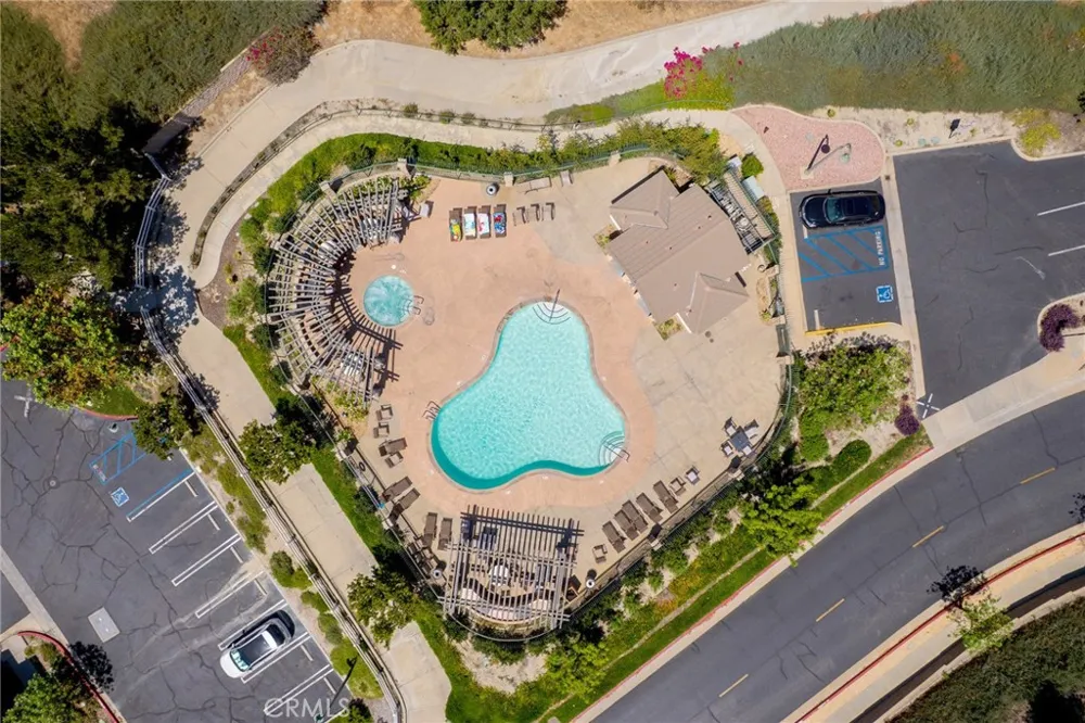 16739 Nicklaus Drive #25 Sylmar, CA 91342