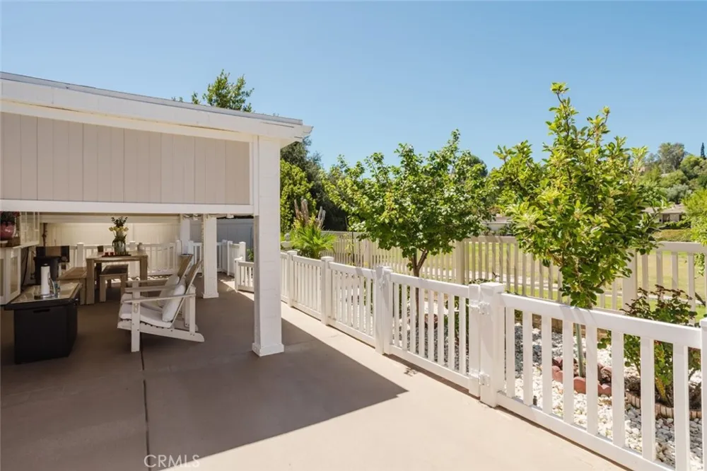 26483 Fairway Circle Newhall, CA 91321