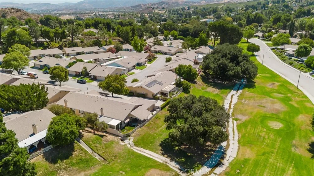 26483 Fairway Circle Newhall, CA 91321