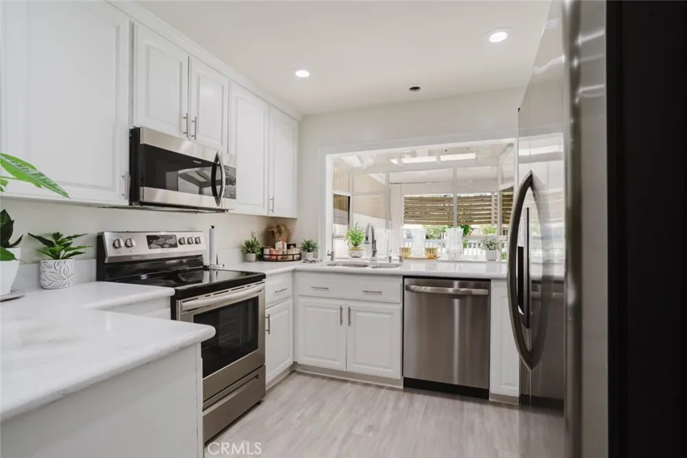 26483 Fairway Circle Newhall, CA 91321