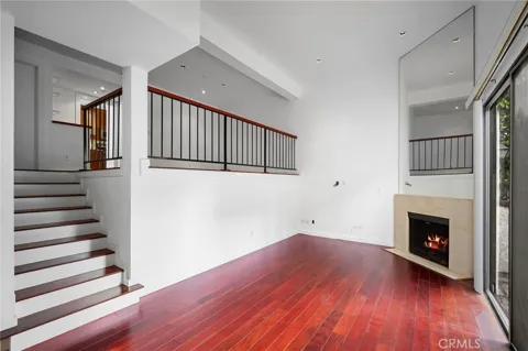300 Isabel Street #10